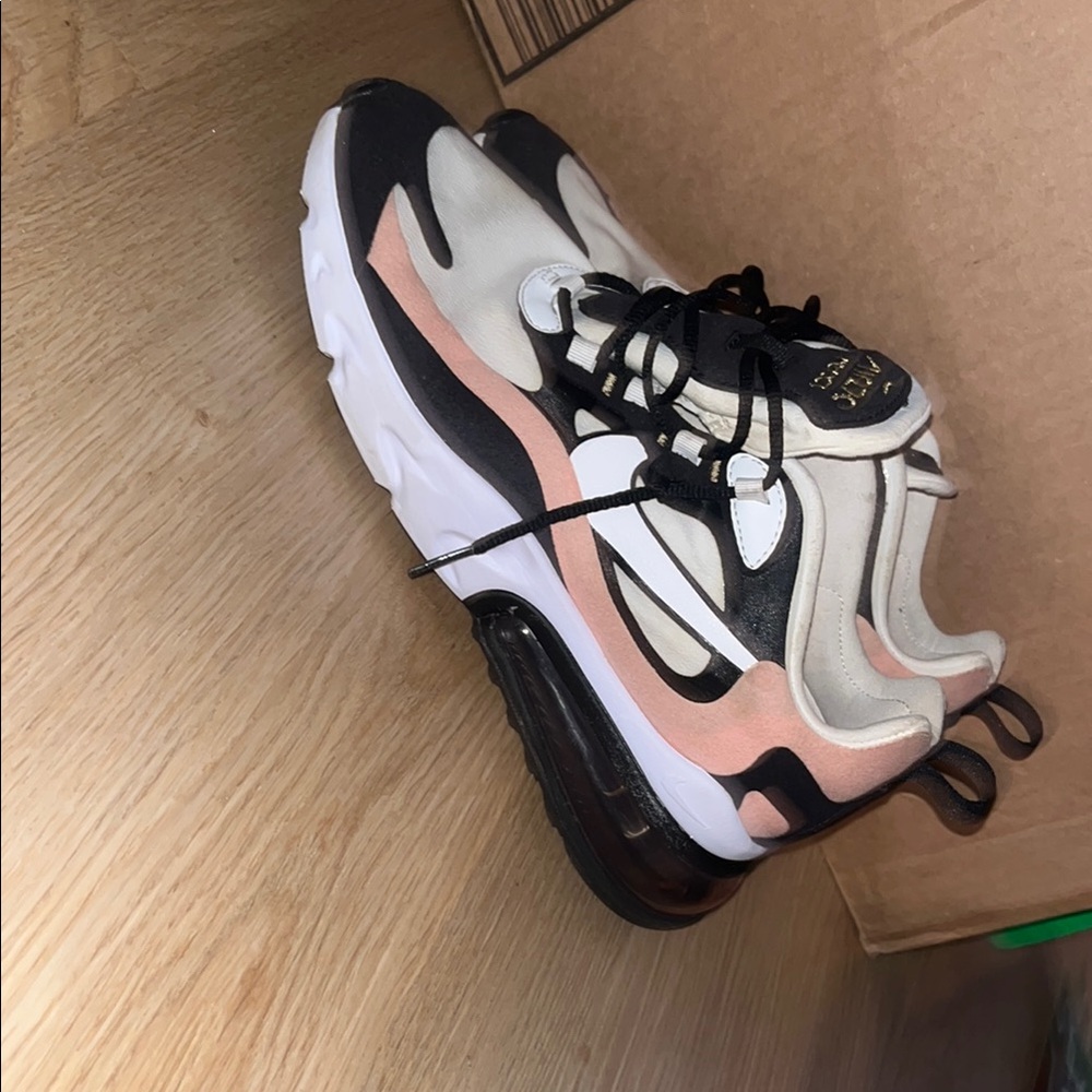 Nike Air Maxs